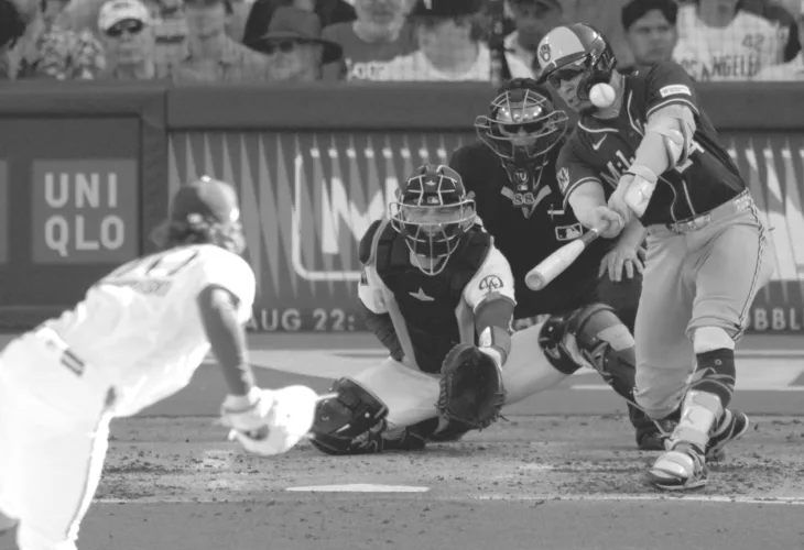 Misiorowski leads Brewers to Saturday win in L.A.